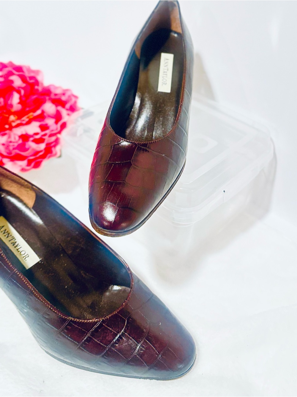 Ann Taylor Croc-Embossed Pumps in Burgundy Almond Toe Block Chunky Heel 6.5 - Picture 3 of 10